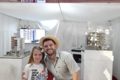 Badin - o Colono no stander da Construtora Velho Casarão na EXPO CONCÓRDIA