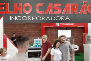 Badin - o Colono no stander da Construtora Velho Casarão na EXPOVALE - CAPINZAL 